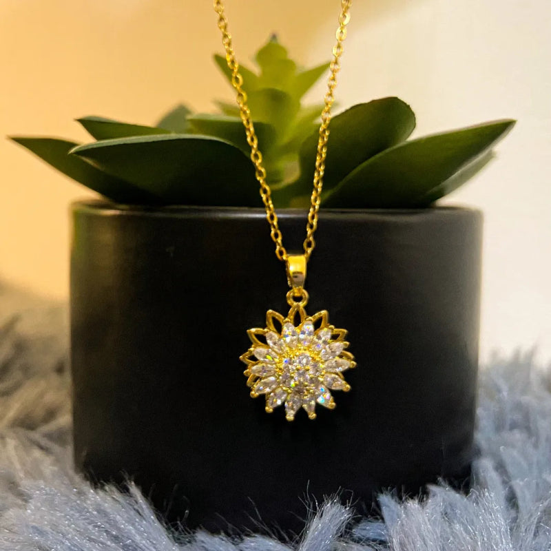 🌻 COLLAR GIRASOL GIRATORIO BAÑADO EN ORO 18K - Nancy Shop