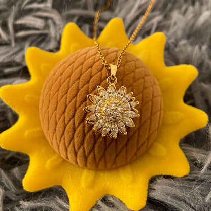 🌻 COLLAR GIRASOL GIRATORIO BAÑADO EN ORO 18K - Nancy Shop