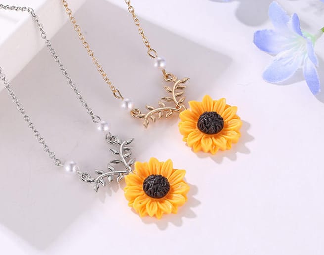 Conjunto De Collar De Girasol Y Arete