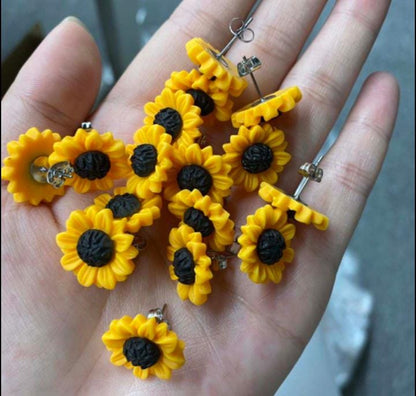 Conjunto De Collar De Girasol Y Arete